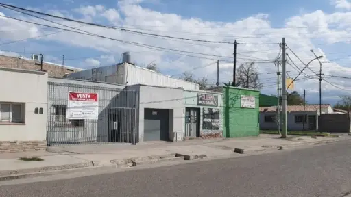 LOCALES COMERCIALES EN GUAYMALLEN