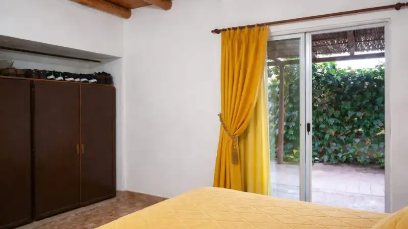 VENDO CASA EN BARRIO LOS PARRALES GUAYMALLEN