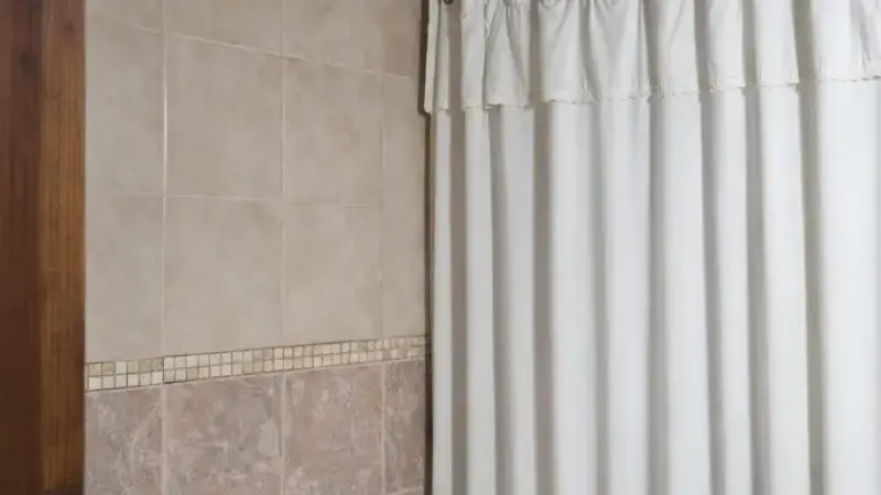 VENDO CASA EN BARRIO LOS PARRALES GUAYMALLEN