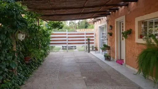 VENDO CASA EN BARRIO LOS PARRALES GUAYMALLEN